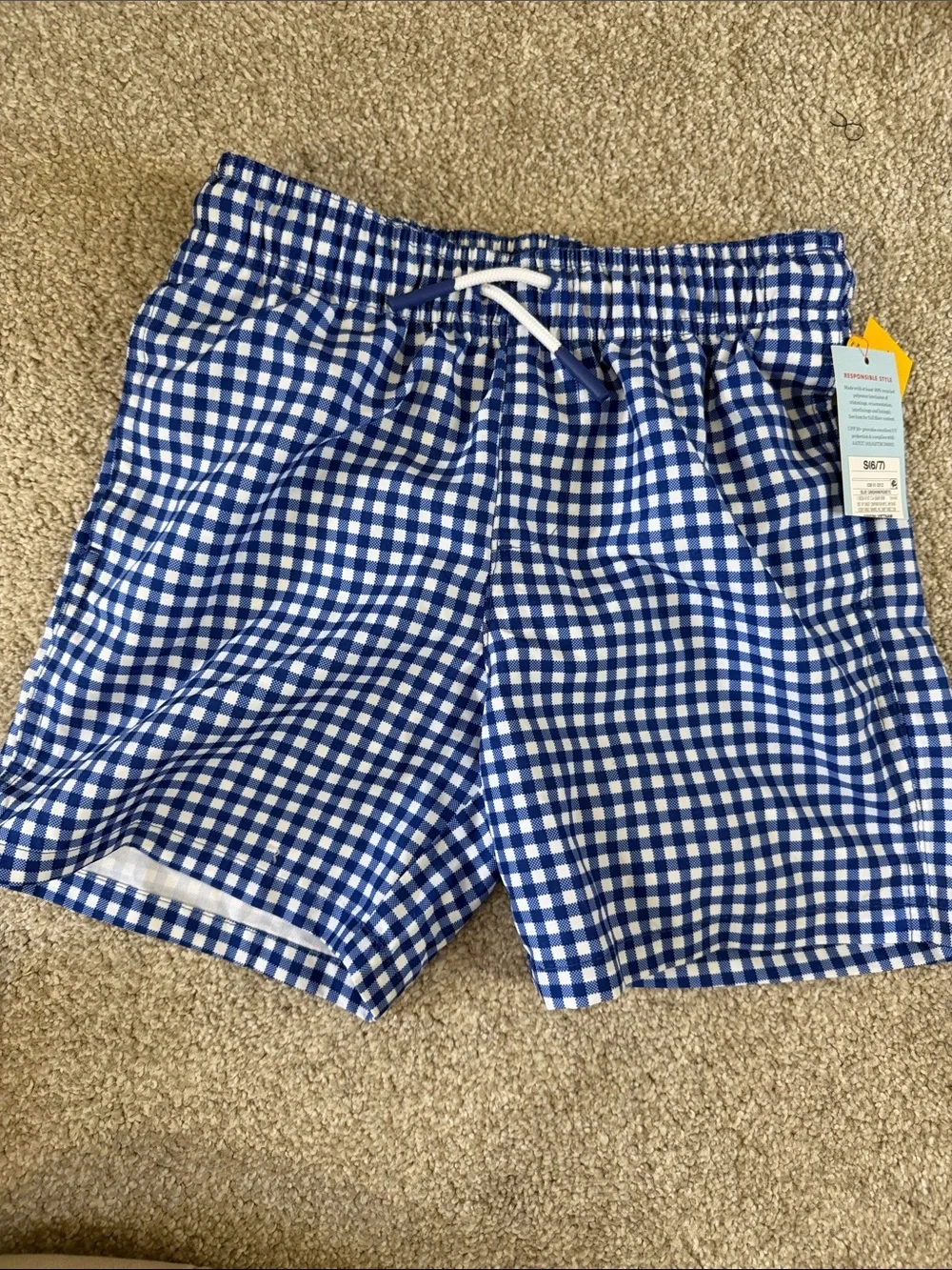 NWT Boys Blue Gingham Swim Shorts with lining and back pocket size small 6/7